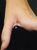 Dreamtattoo Kad�k�y �stanbul Tek Yuvarlak Piercing Metalik