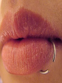 Dreamtattoo Kad�k�y �stanbul Tek Yuvarlak Piercing Metalik